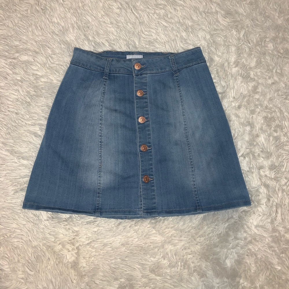Denim button skirt